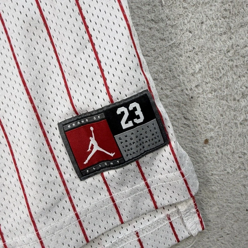 Nike Air Jordan Jersey Youth Large White Red Pinstripe Basketball #23 Bulls